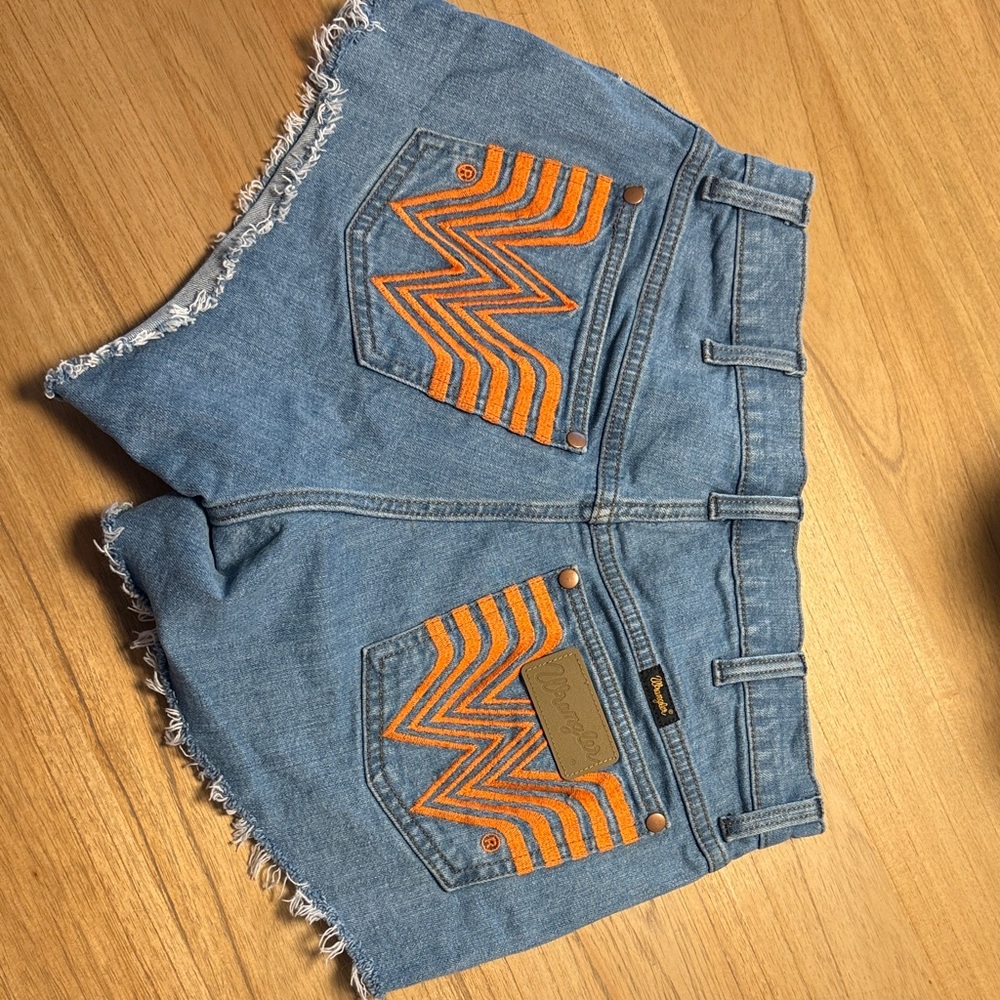 Wrangler Blue Denim Shorts with Vibrant Orange Details - Picture 5 of 5